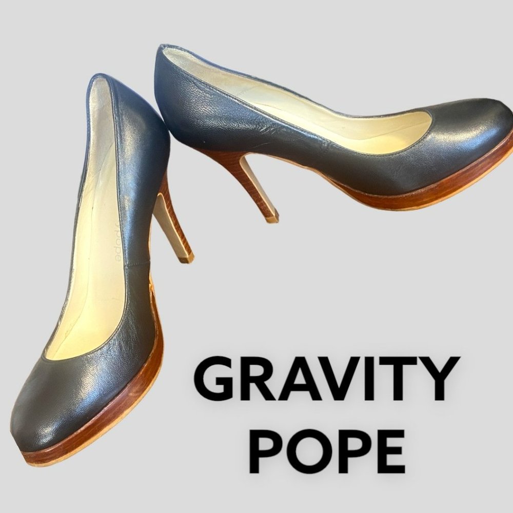 GRAVITY POPE PLATFORM HEELS - LOVELY! (SZ 37)